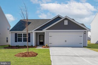 17152 Russell Coghill St, Bowling Green, VA 22427