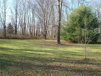 138 Panther Rd, Evans City, PA 16033