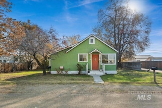 516 N 13th Ave, Caldwell, ID 83605