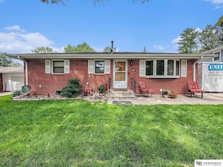 4451 S 45th St, Lincoln, NE 68516