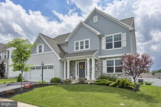 627 S Lancaster St, Annville, PA 17003