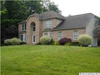 101 Bryce Ct, Manalapan, NJ 07726