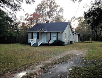 1213 Palmetto Rd, Benton, LA 71006