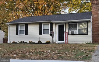 10 Chelwynne Rd, New Castle, DE 19720