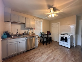 144 North St Unit 1, Salem, MA 01970