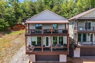 355 High Pointe Dr, Savannah, TN 38372