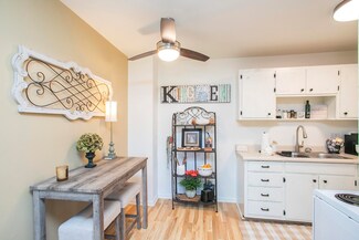 2601 Hillsboro Pike Unit J9, Nashville, TN 37212