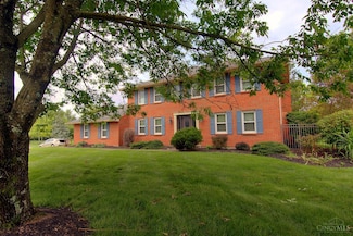 7086 Pinemill Dr, West Chester, OH 45069