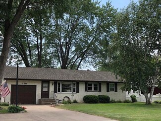 630 Ballantyne Ln NE, Minneapolis, MN 55432