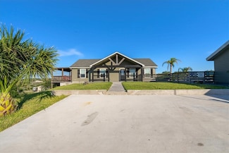 101 Wagon Trail, Sandia, TX 78383