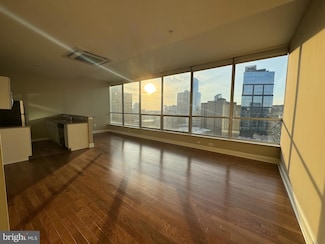 2040 Market St Unit 907, Philadelphia, PA 19103