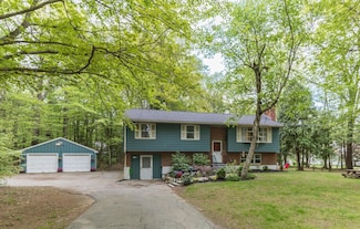 2 Birch Dr, Hampton Falls, NH 03844