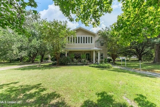 620 Shady Grove Moss Rd, Laurel, MS 39443