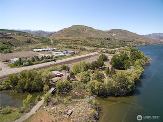 2120 Malaga Alcoa Hwy, Malaga, WA 98828