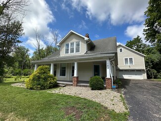102 S Indiana St, Roachdale, IN 46172