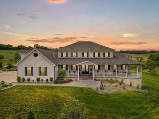 1427 Plum Creek Rd, Tabor, IA 51653