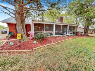 2778 Reynolds Park Rd, Winston Salem, NC 27107