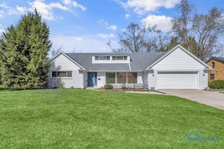 4426 Sheraton Rd, Ottawa Hills, OH 43615