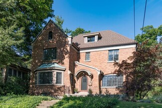 148 Bulkley St, Kalamazoo, MI 49006