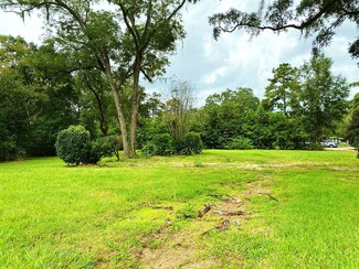 1202 Claude Pichard Dr, Tallahassee, FL 32308