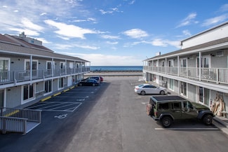 449 Ocean Blvd Unit 207, Hampton, NH 03842