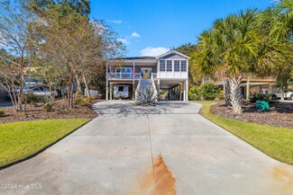 115 SE 18th St, Oak Island, NC 28465