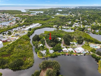 4827 Treasure Dr, New Port Richey, FL 34652