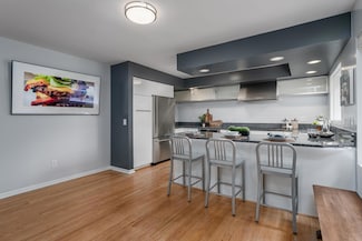 2724 Humboldt Ave S Unit B, Minneapolis, MN 55408