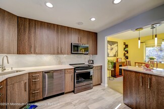 2702 Madaline Dr, Avenel, NJ 07001
