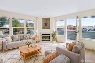 19412 48th Ave W Unit 301, Lynnwood, WA 98036