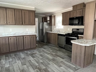 2405 Pajot Rd Unit 77, Kawkawlin, MI 48631
