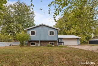 1790 W Tuttle Rd, Ionia, MI 48846