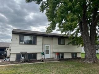 4032 70th St E, Inver Grove Heights, MN 55076