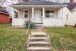 128 E Oakside St, South Bend, IN 46614