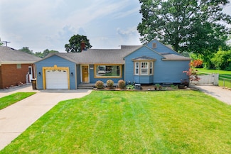 2320 Grange Rd, Trenton, MI 48183