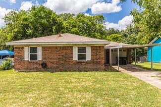 4001 Hiland Dr, Waco, TX 76711