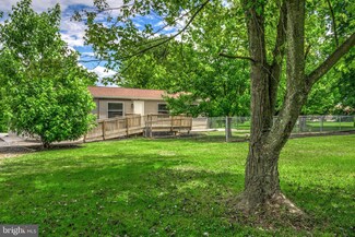 61 N High St, Biglerville, PA 17307