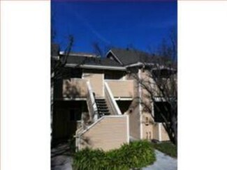 448 Shadowgraph Dr, San Jose, CA 95110