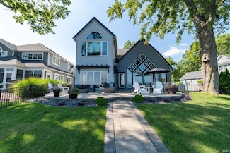 6071 E Island Ave, Syracuse, IN 46567