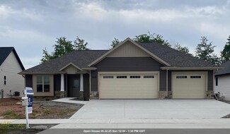 1438 Crossroads Dr, de Pere, WI 54115