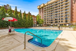 60 Longwood Ave Unit 707, Brookline, MA 02446