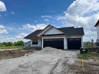 1289 Covered Wagon Dr, Iowa City, IA 52240