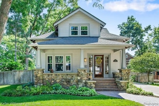 324 Oak St, Rochester, MI 48307