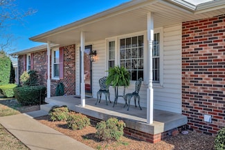 104 Homestead Dr, Hendersonville, TN 37075