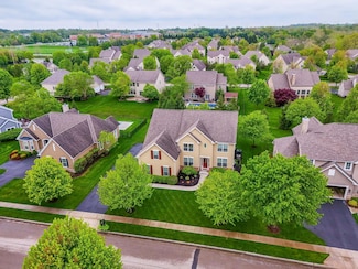 6983 Jennifer Ann Dr, Lewis Center, OH 43035