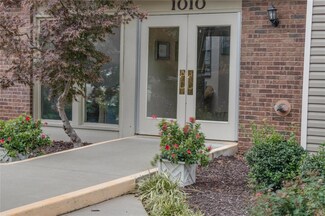 1010 Thoreau Ct Unit 104, Saint Louis, MO 63146