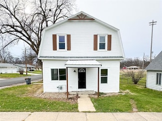 301 W Washington St, Exira, IA 50076