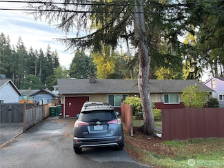 821 NE 195th St, Shoreline, WA 98155