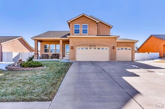 5394 Peregrine Dr, Pueblo, CO 81005