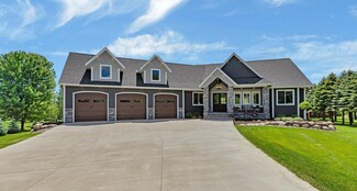 38478 Deer Ct, Sartell, MN 56377
